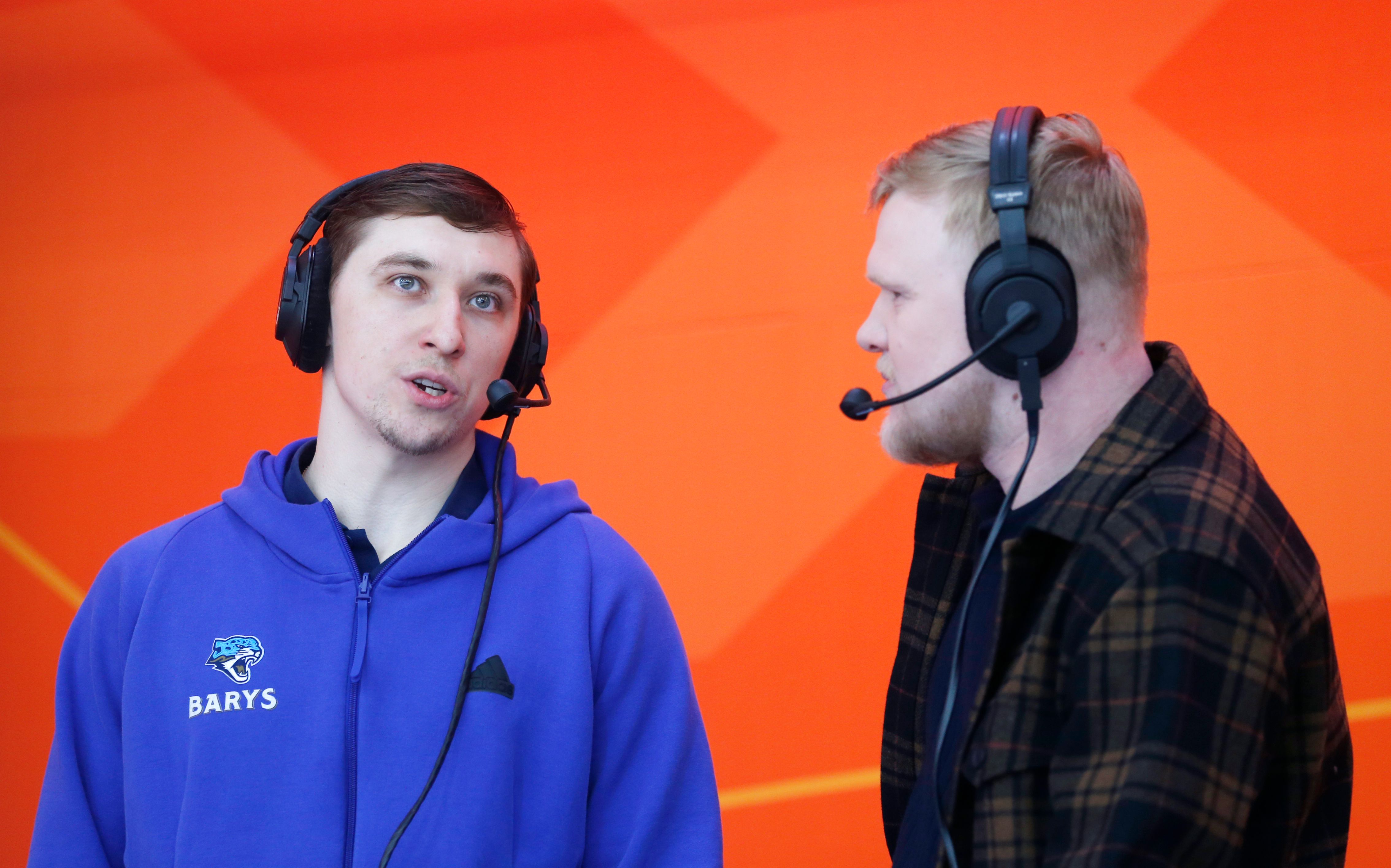 Комментатор тура 19.JPG